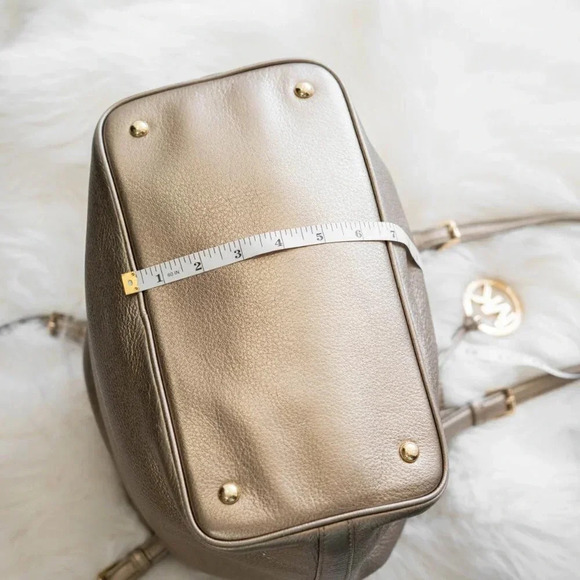 MICHAEL KORS METALLIC GOLD LEATHER JET SET TOTE BAG & TRIFOLD WALLET SET COMBO - Picture 12 of 16